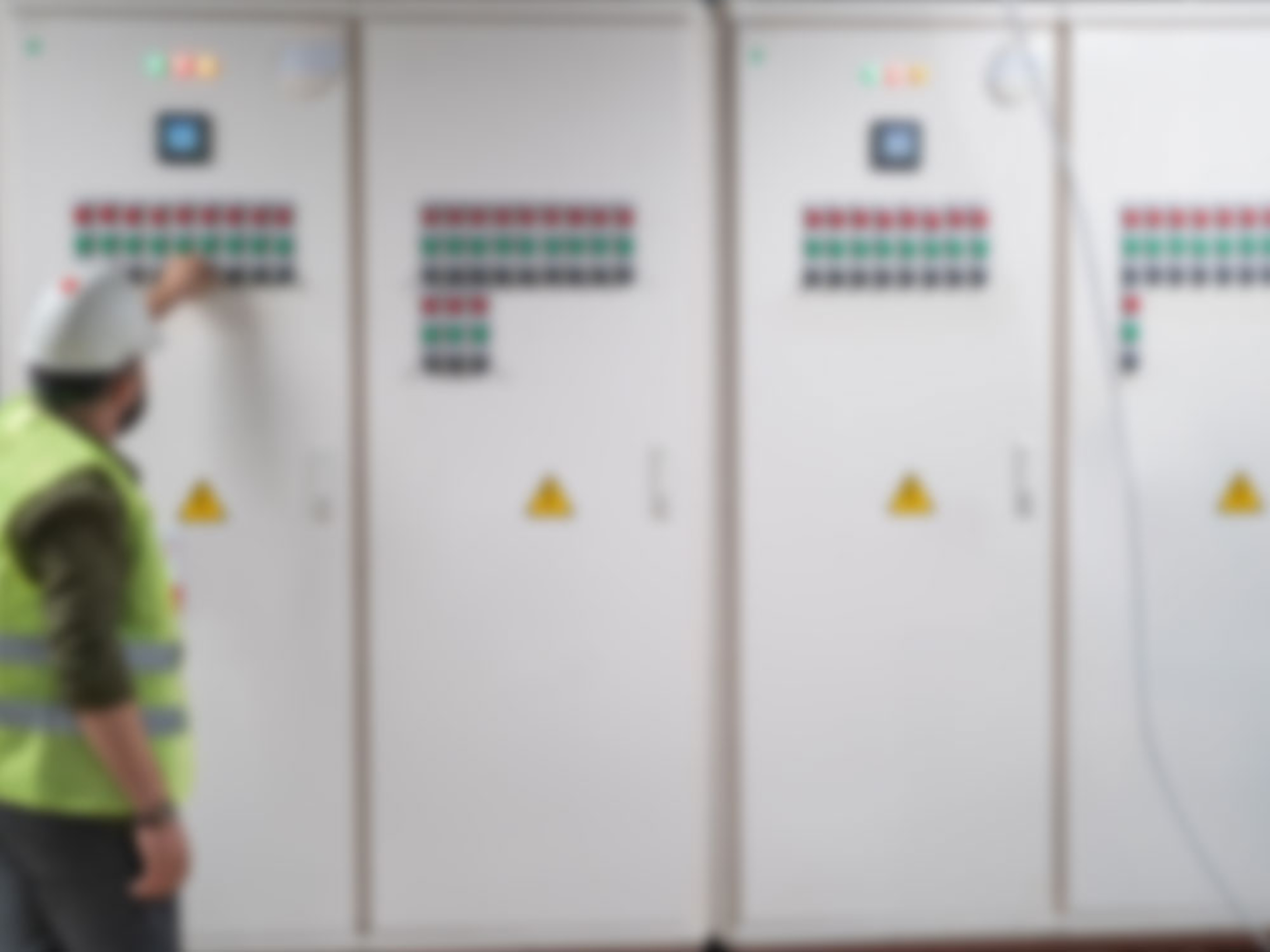 Mittel­spannungs­anlagen bei Elektro Menrad in Steinenbronn